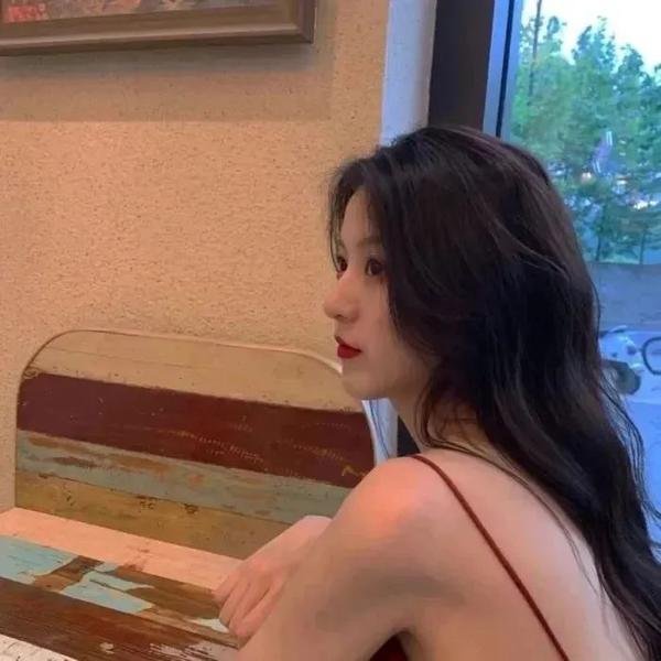 退婚后未婚妻哭着求我回头